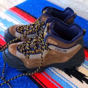 Yukon Hiking Boots